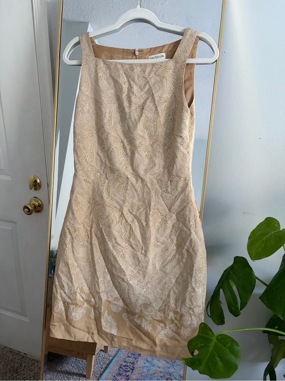 Ann Taylor Beige Paisley Jacquard Midi Dress